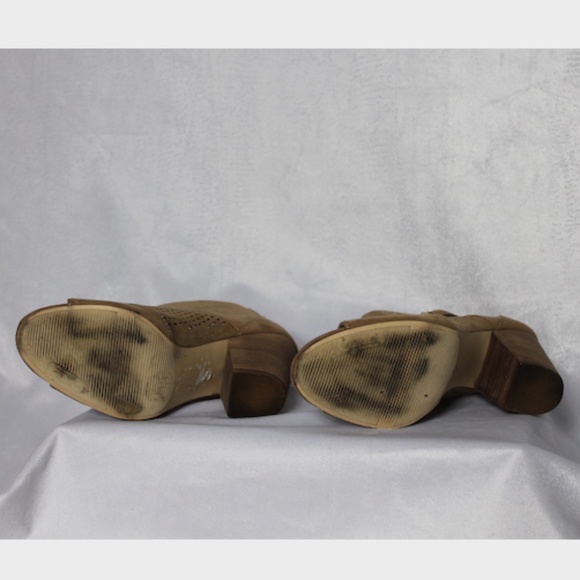 Carlos Santana Tan Open Toe Booties - Picture 5 of 7